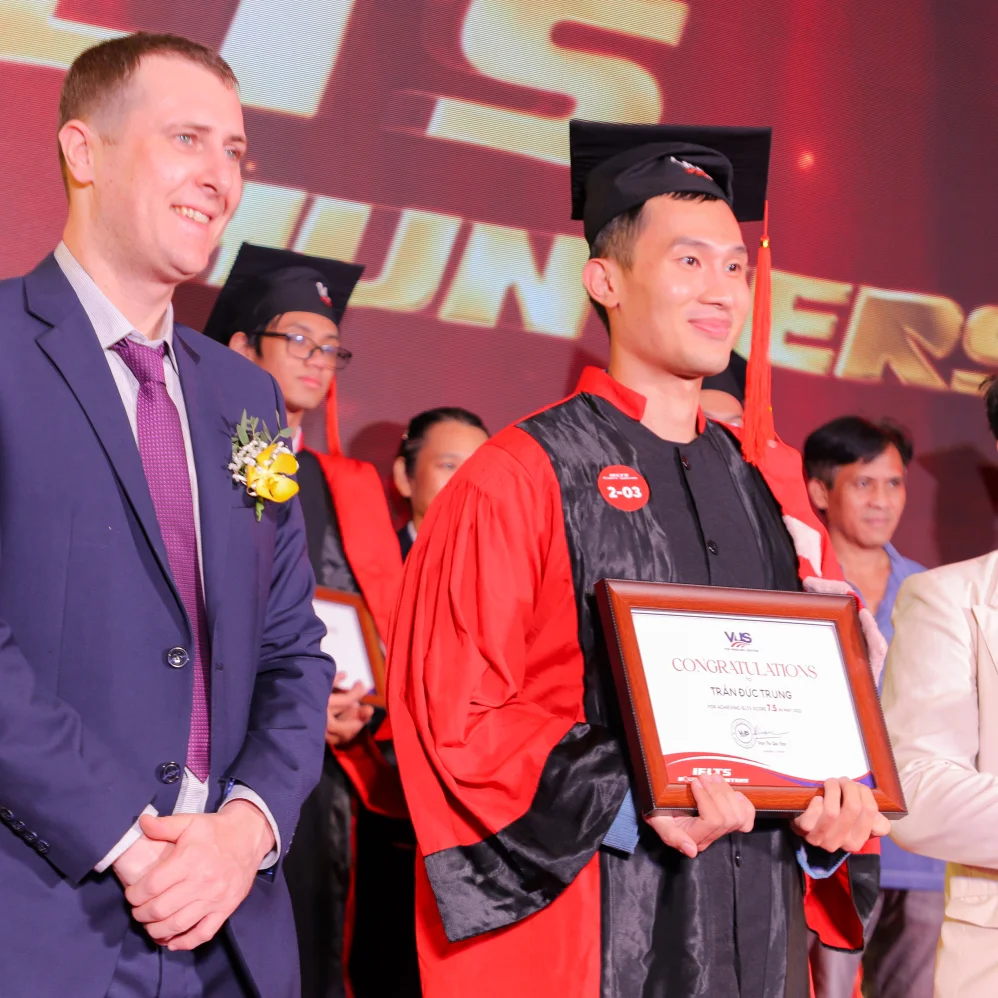 TRẦN ĐỨC TRUNG
