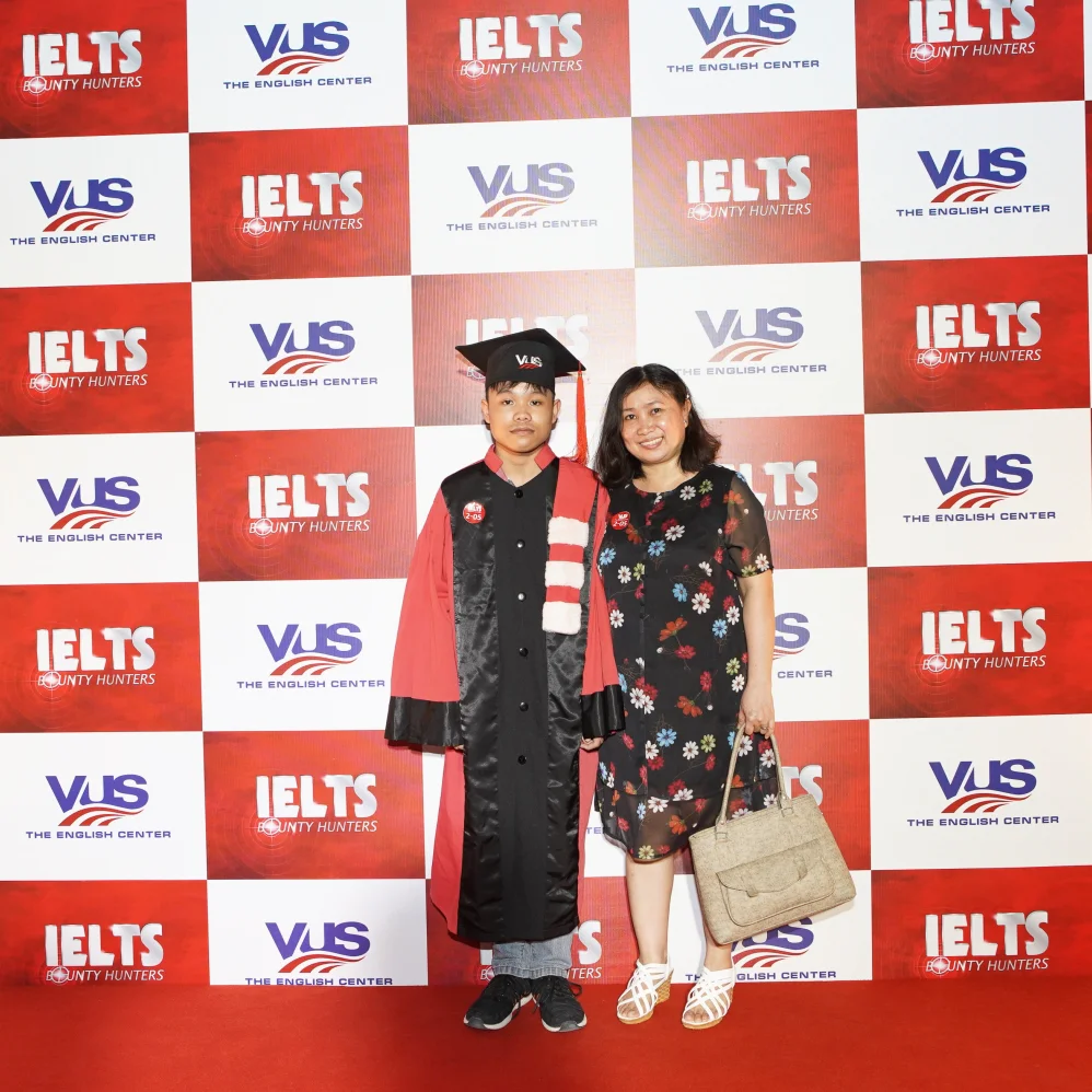 LƯ GIA HUY